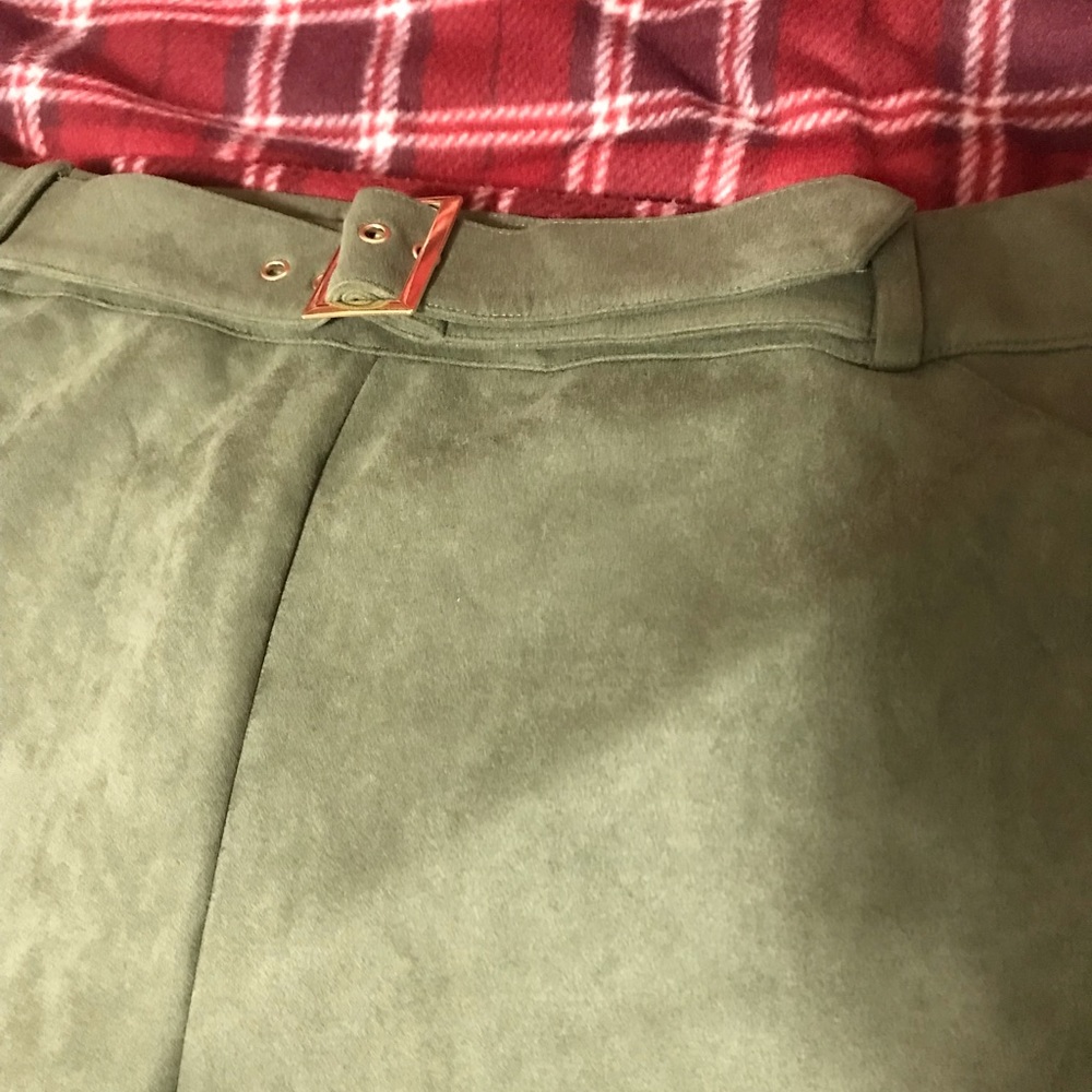 New pants size 26-28w